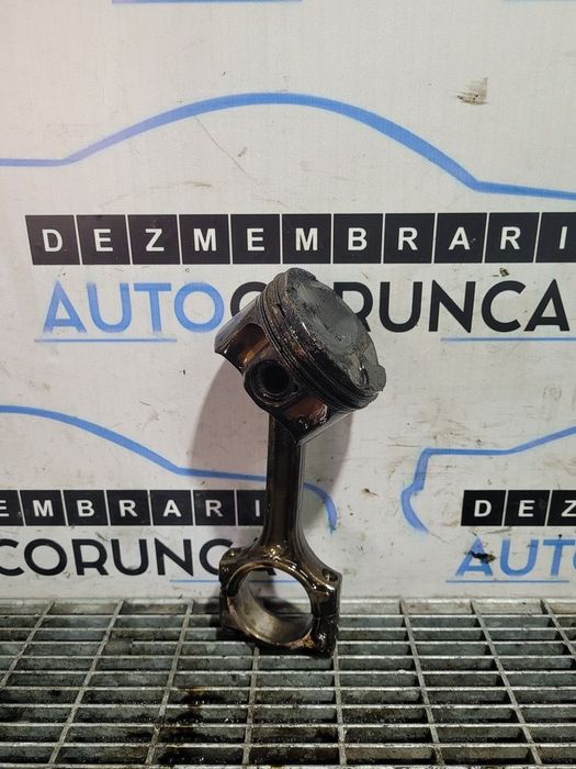 Piston Nissan Qashqai J11 1.2 DIG - T Benzina 2013 - 2017 86kW 115CP 1197CC HRA2DDT (1182)