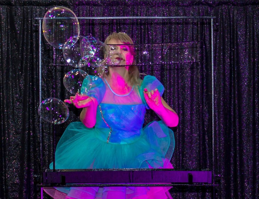 Сказочное шоу мыльных пузырей