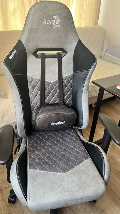 Игровое компьютерное кресло Aerocool