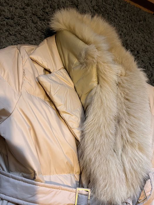 Луксозно дамско яке с естествена яка от лисица – ЧИСТО НОВО (S, екрю)