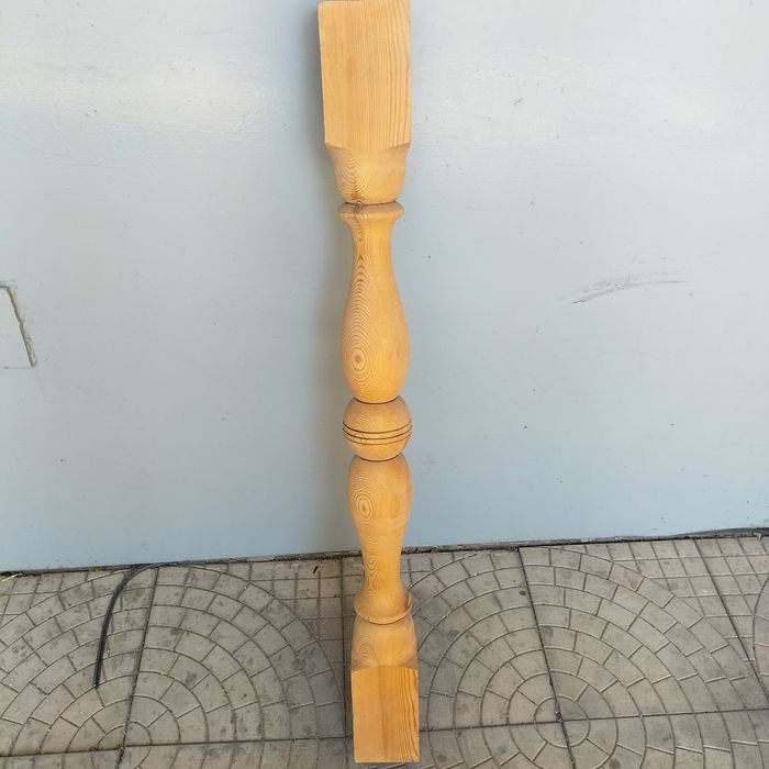 Продам балясины деревянные