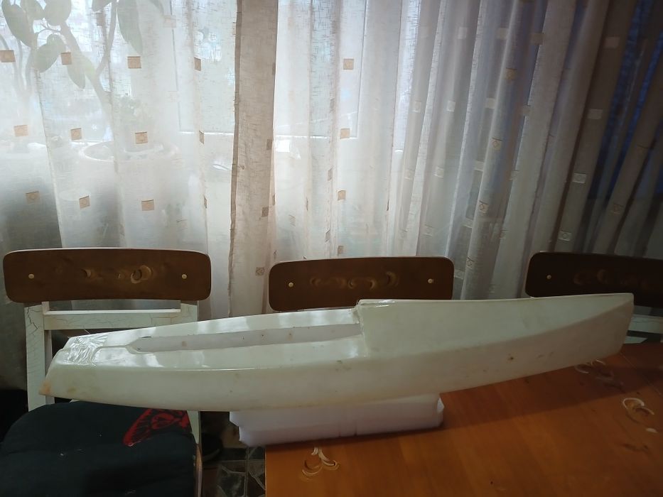Navomodel ,velier,clasa 1M,Radiocomandat