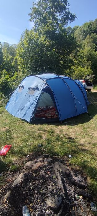 Vând cort 10 persoane
