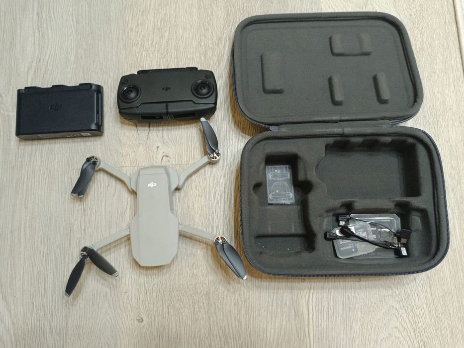 DJI Mavic Mini Fly More Combo