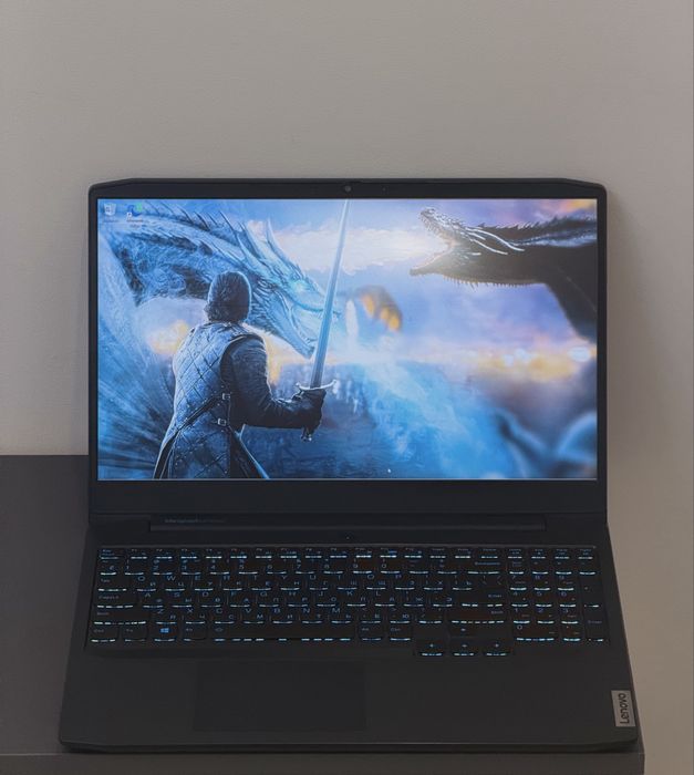 Продам игровой ноутбук lenovo в отличном состоянии