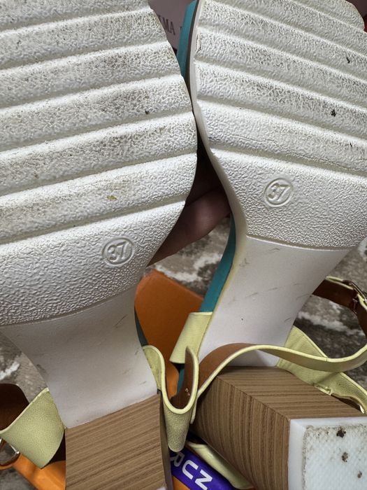 Летнии Босаножки туфли