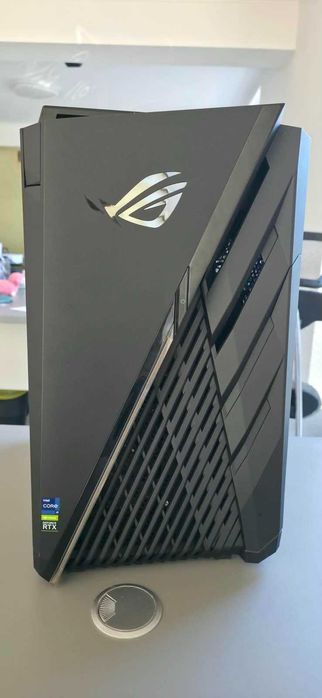 Vand Calculator Gaming ROG Strix GT35