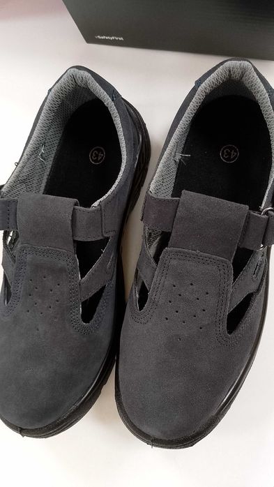 Работни обувки различни видове