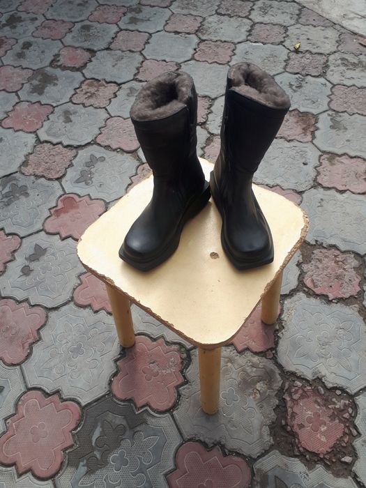 Продам зимние сапоги