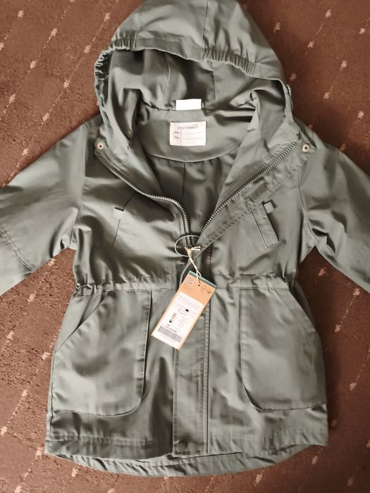 Vând geacă Coccodrillo, mar. 123,  cu glugă, culoare verde-