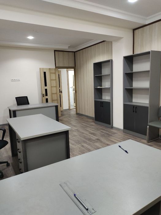 Сдается Офис Частично с Мебелью (цокольный этаж)