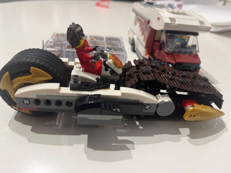 LEGO NINJAGO + City 60454 + Funko Stranger Things – Pachet