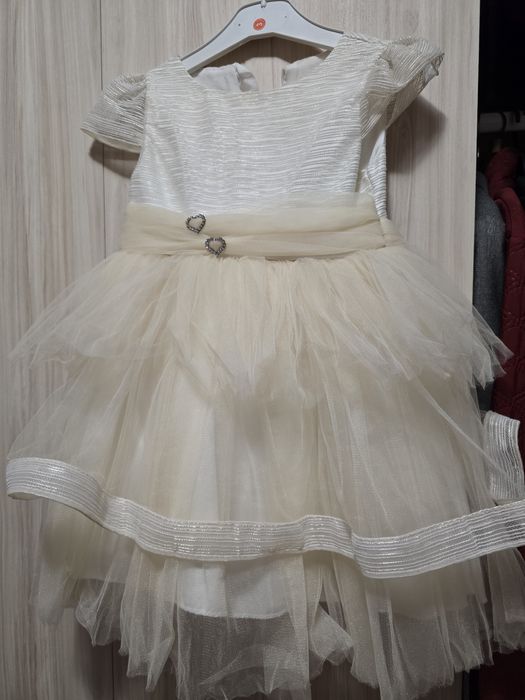 Детска рокля за повод