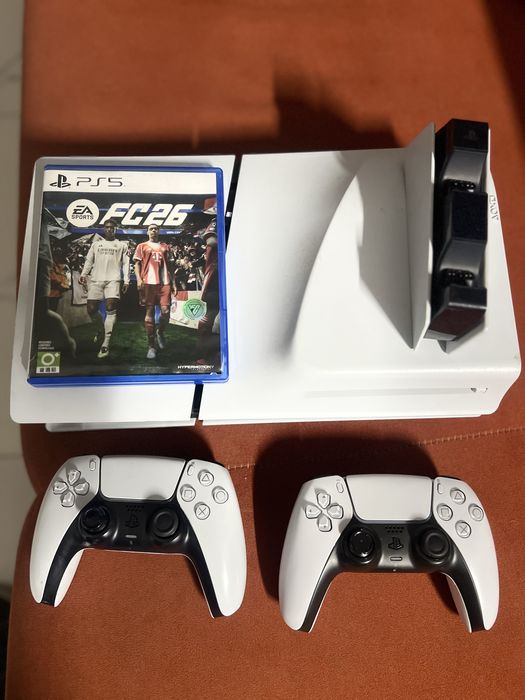 Ps 5 slim с дисководом ,более 100 игр в аккаунте