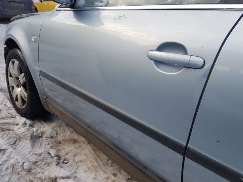 Usa / Portiera Stanga Fata VW Passat B5.5 Break / Variant 2000 - 2005 Cod Culoare LB5S