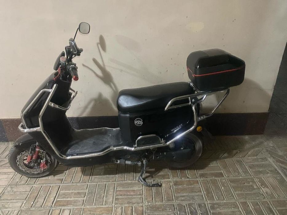 Elektriskuter wassat sport srocni sotiwim kerak arzonga beraman