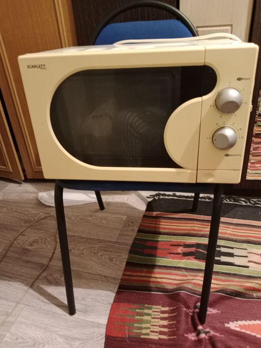 Микроволна пеши усталган