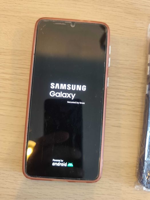 Samsung S21 Plus cu husa cu spare parte 256GB 5G