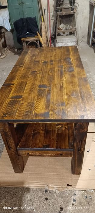 Дървена маса/масив/