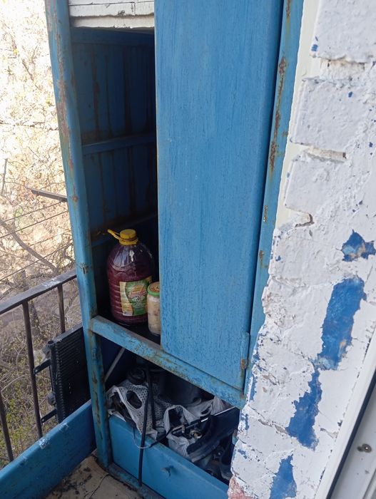 Продаётся железный шкаф