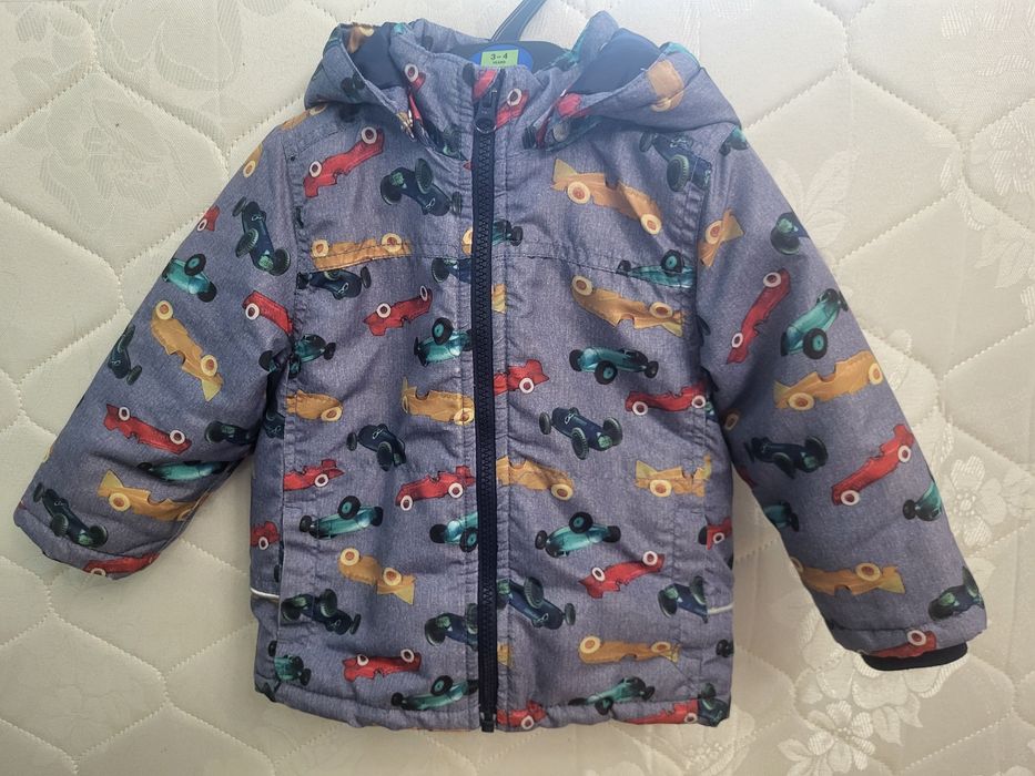 Продам курточку на мальчика Name it