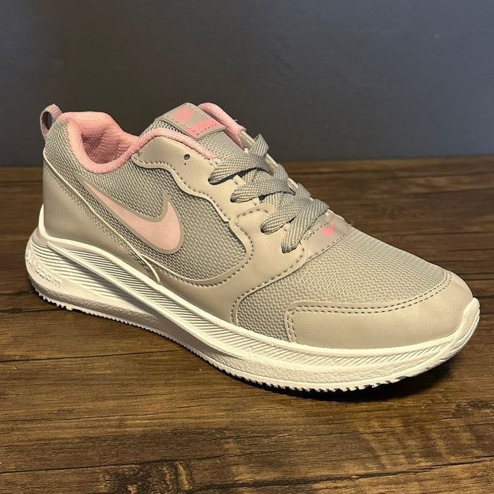 Adidasi dama și bărbați