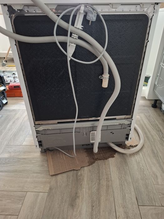 Mașina de spălat vase independenta BOSCH, 12 seturi, 6 programe,  Wi-Fi