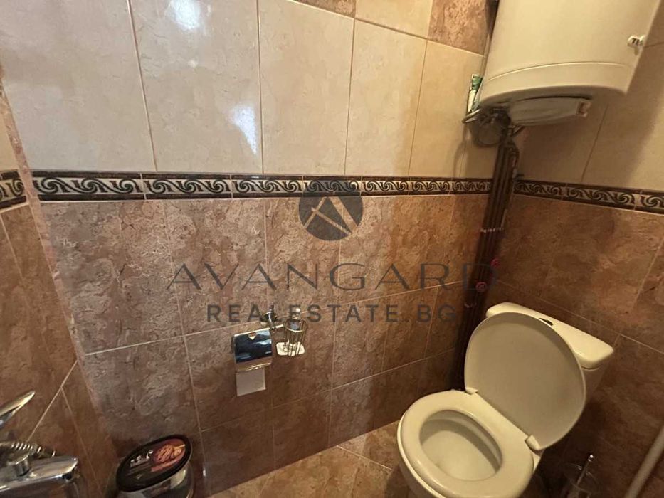 Продава се Тристаен апартамент в Пловдив, Кючук Париж - 92 кв.м за 2240 €/кв.м - Снимка #6