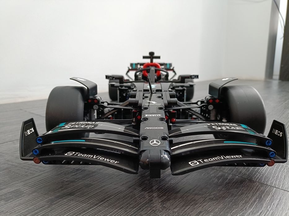 Конструктор формула 1 Мерседес и Феррари