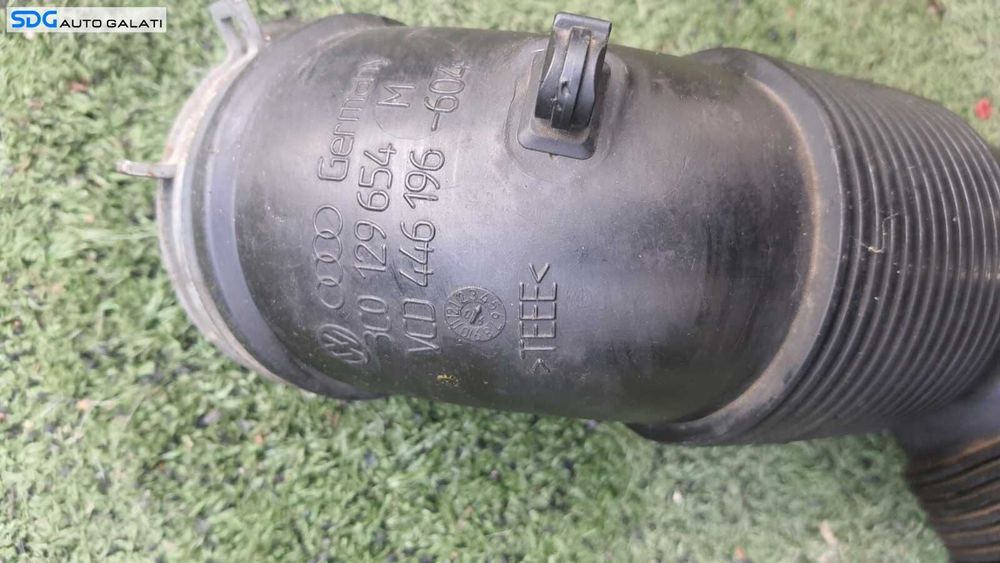 Conducta Racord Tub Tubulatura Admisie Aer Volkswagen Golf 5 1.9 TDI BLS BXJ 2004 - 2008 Cod 3C0129654M [C1477]