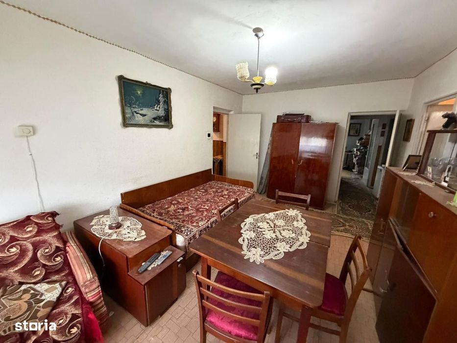 Apartament 4 camere, etaj 3 - Cugir