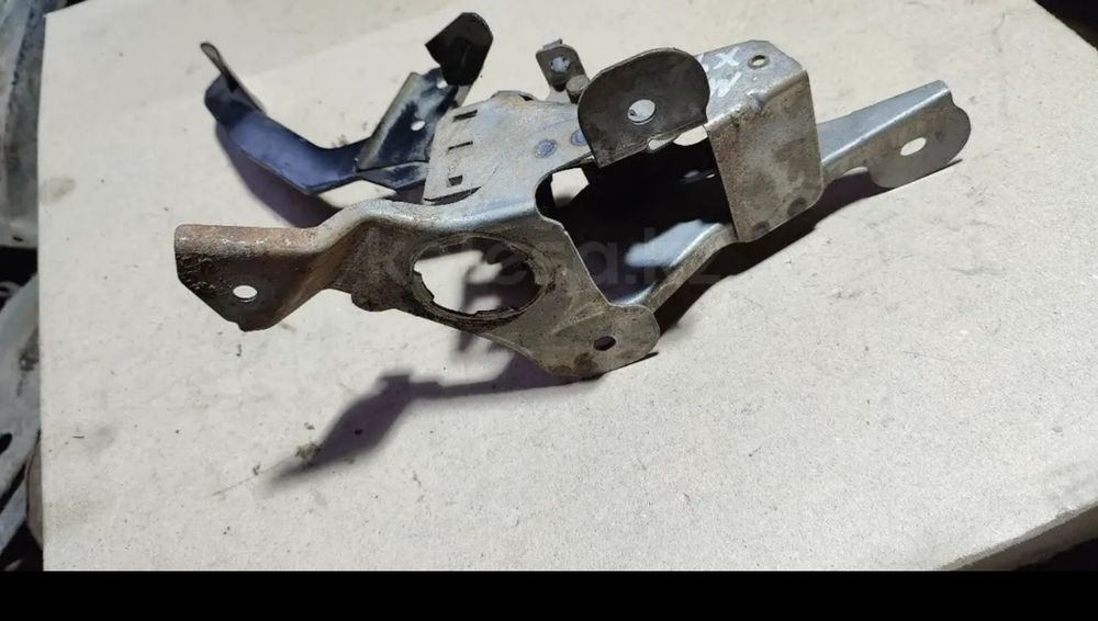 Педаль сцепления Мазда 3 Mazda