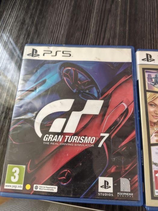 Продавам игри за PS5