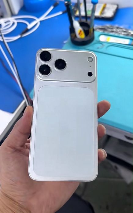 iPhone XS MAX в корпусе 17Pro Max