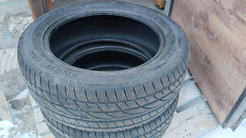 Продается резина липучка 215/55R17