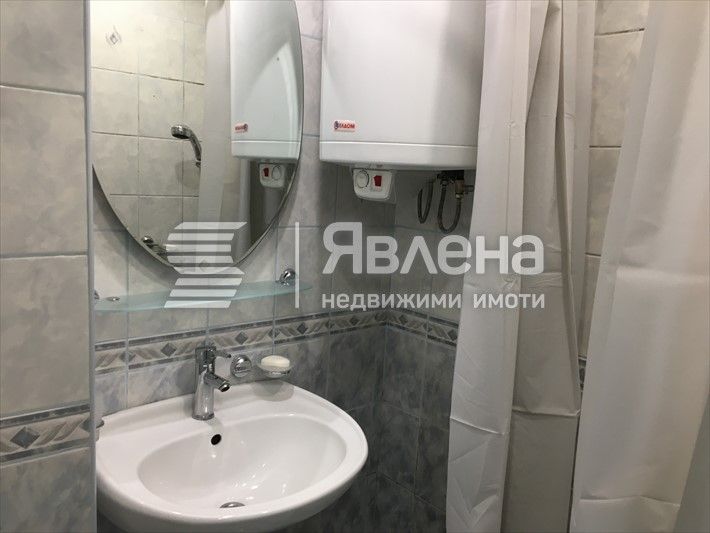 Двустаен апартамент в Славейков