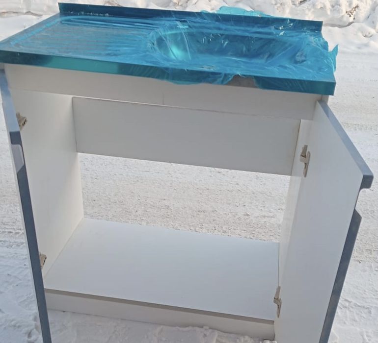 Продам НОВЫЙ кухонный шкаф с мойкой, материал МДФ