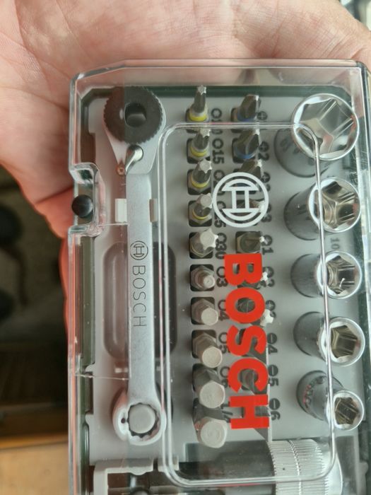 Trusa bosch 1/4 biti tubulare si clichet