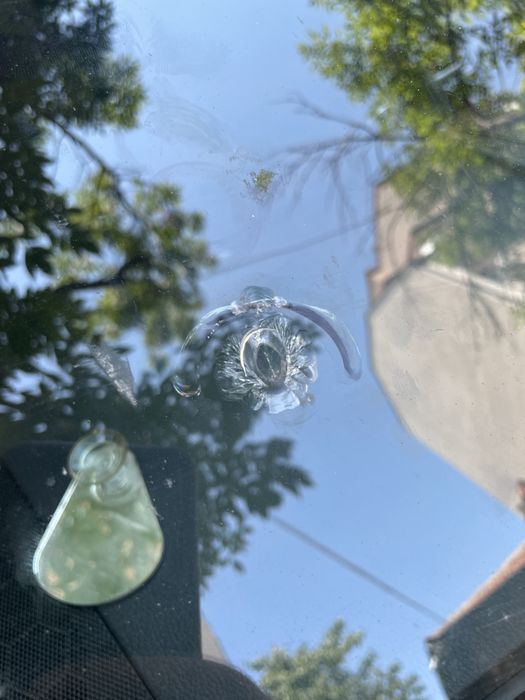 Лепене на спукани автостъкла,ремонт и възстановяване Пловдив 25 euro