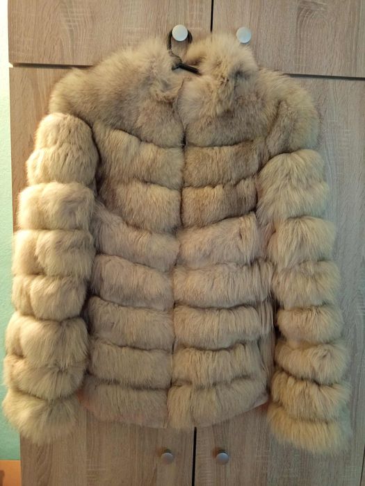 Луксозно палто от естествен косъм