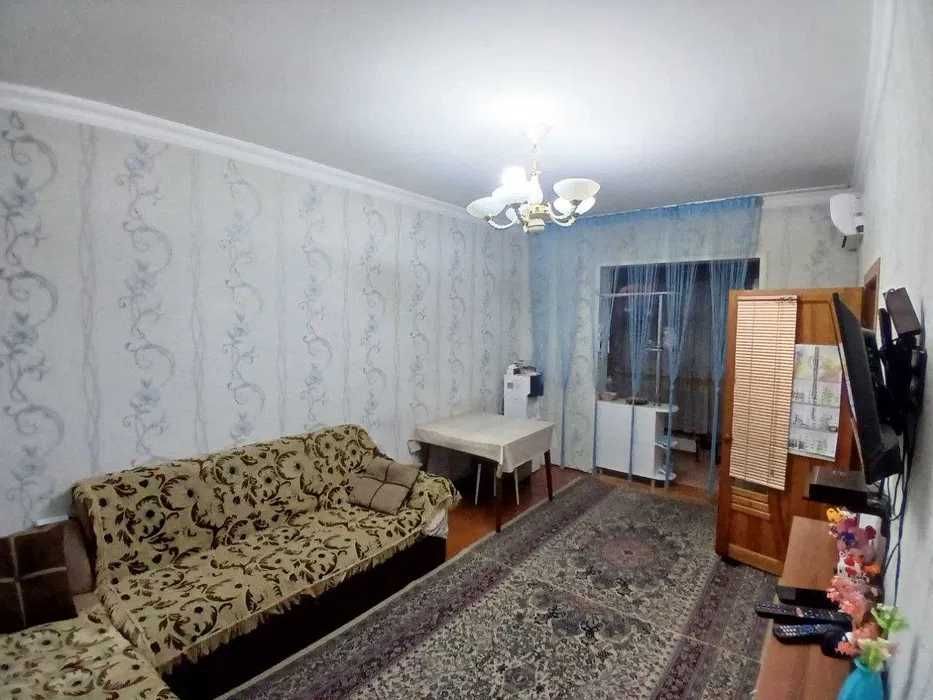 СРОЧНО Ялангач! Продается 4х-комнатная! Институт Культуры 77м2!