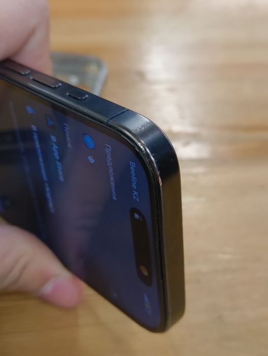 Iphone 15 pro 83% 128 akb