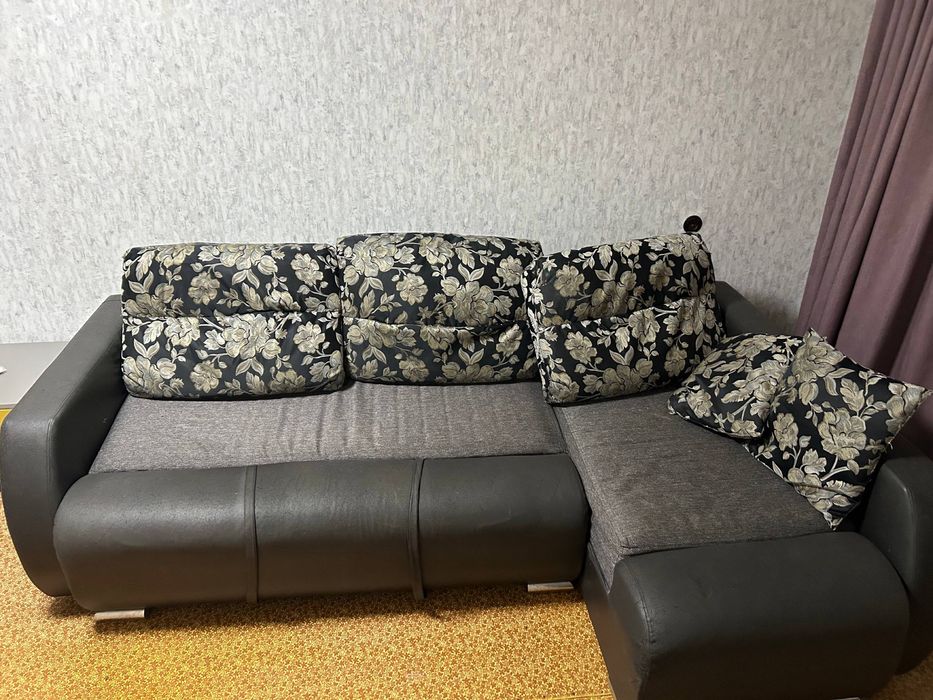 Продам диван! Срочно!