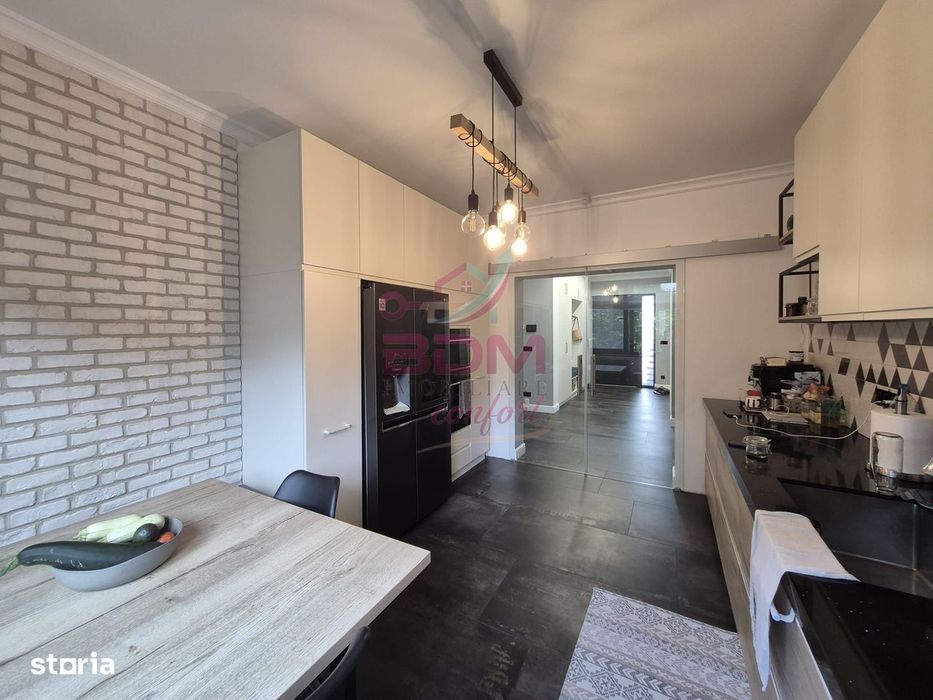 Vila moderna cu 4 camere I 220 mp I 750 mp teren I zona centrala