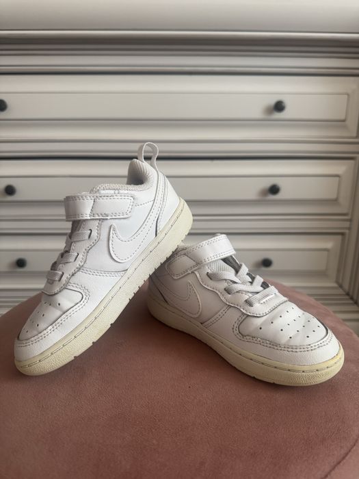 Adidasi NIKE copii