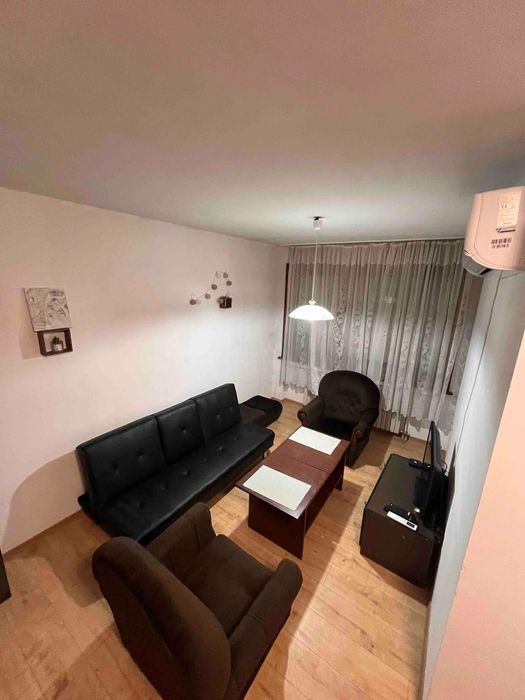 Дава се под наем Двустаен апартамент в Пловдив, Кършияка - 65 кв.м за 375 € - Снимка #1