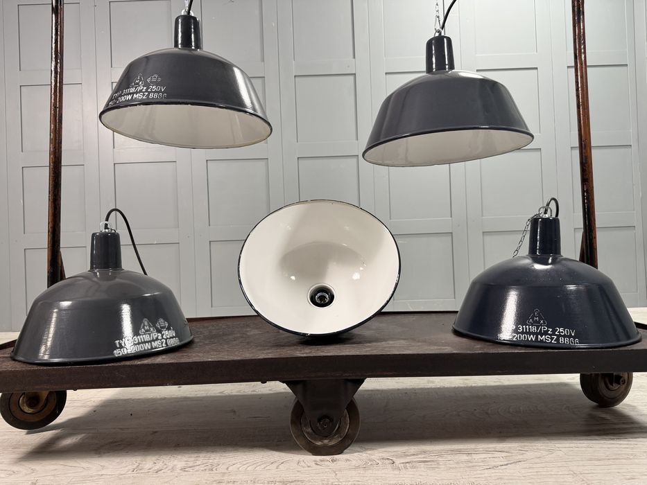 Емайлирани индустриални лампи У013