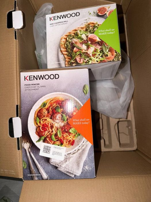 Продаётся срочно новый премиальный комплект кухонного комбайна Kenwood