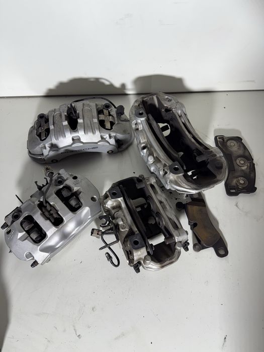 Спирачни апарати brembo за Porshce 958  92 A