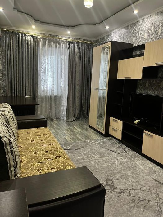 Сдается посуточно 3х комнатная кв